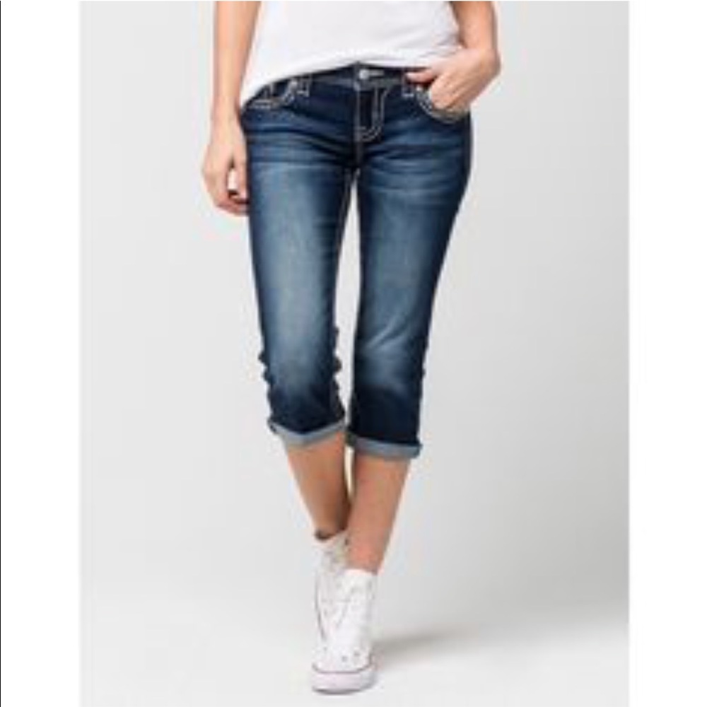 NWOT Maurice’s Capri Jeans